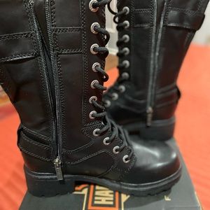 Harley-Davidson side zip motorcycle boots. Brand new